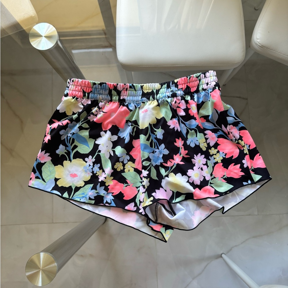 NWOT Billabong Swim Coverup Shorts size Small